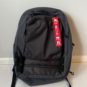 Swiss Gear Grey Backpack! NWT! Super spacious, plenty of storage & pockets